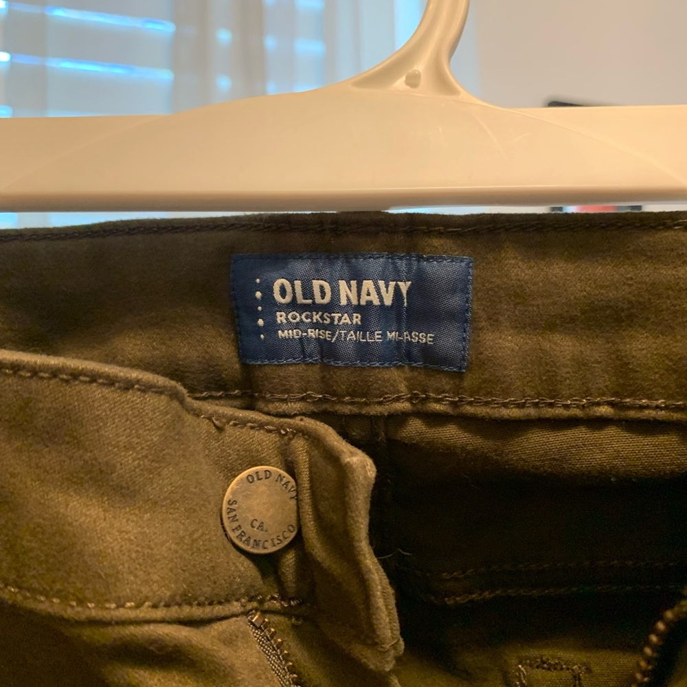 Old Navy Rockstar Skinny Pants. Olive green. Women’s 12 regular